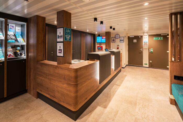 Oceanwide Expeditions, Ortelius, Reception 02 ©Olaf Kramer Oceanwide Expeditions.jpg